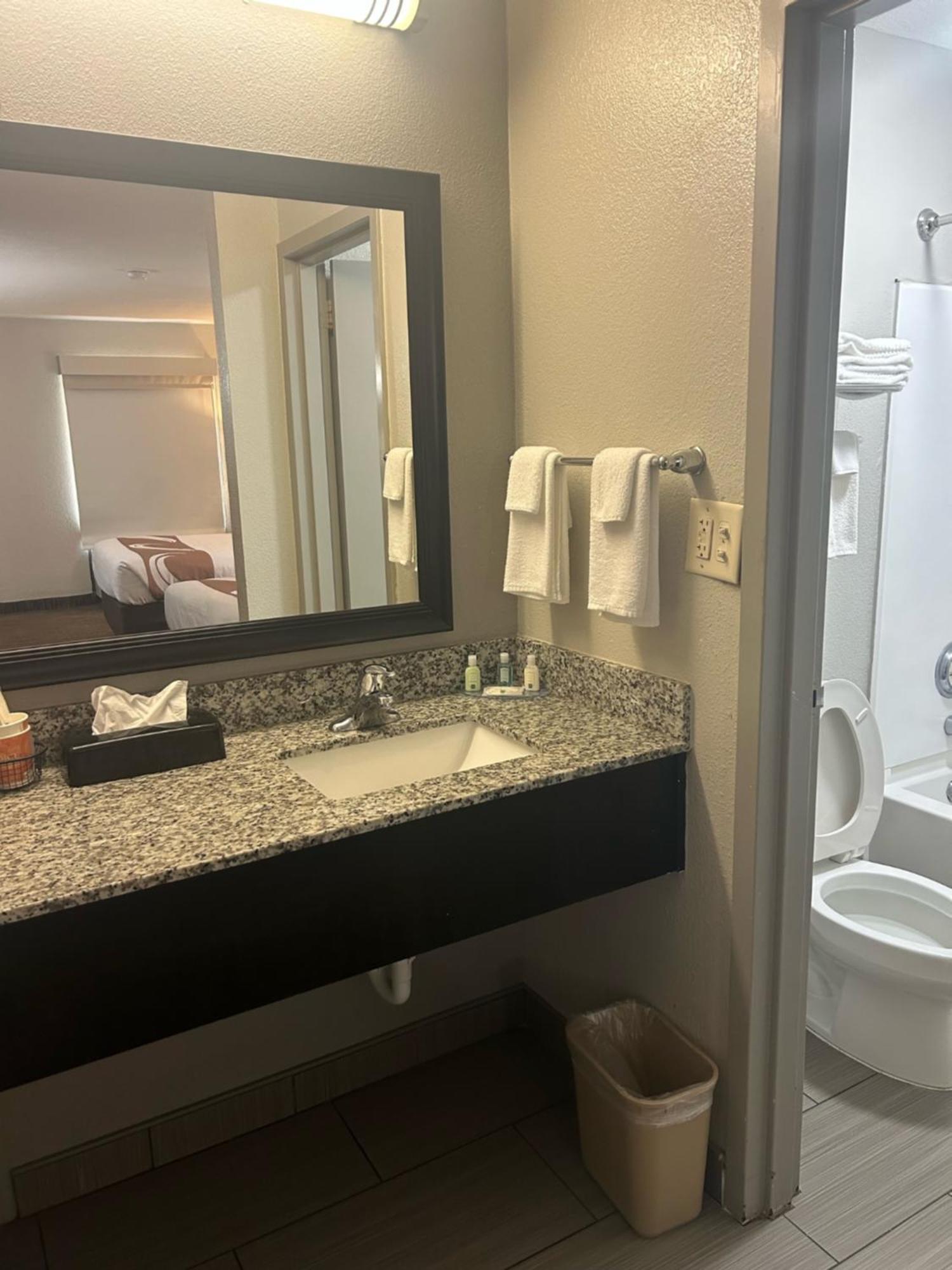 Quality Inn Mt Pleasant - Charleston Mount Pleasant Exteriör bild