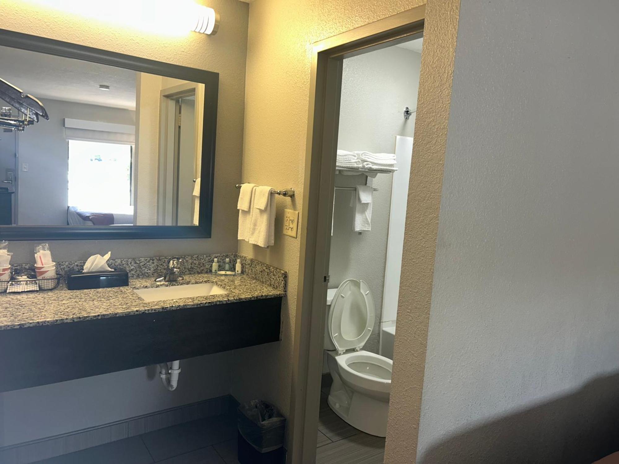 Quality Inn Mt Pleasant - Charleston Mount Pleasant Exteriör bild